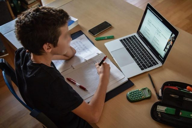 Come si organizza una video conferenza per la DAD